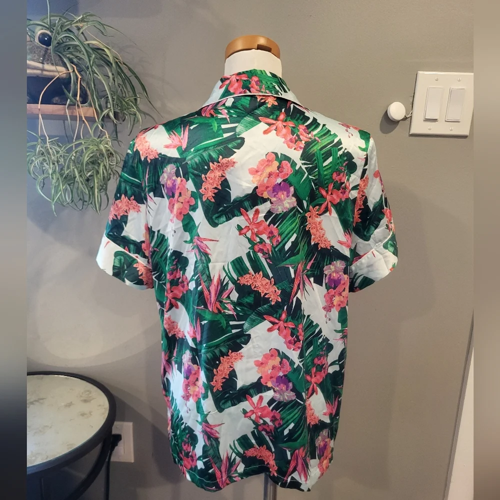 Victoria's Secret Floral Print Pajama Set - Picture 6 of 13